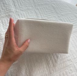 White Waffle Texture Zip Pouch