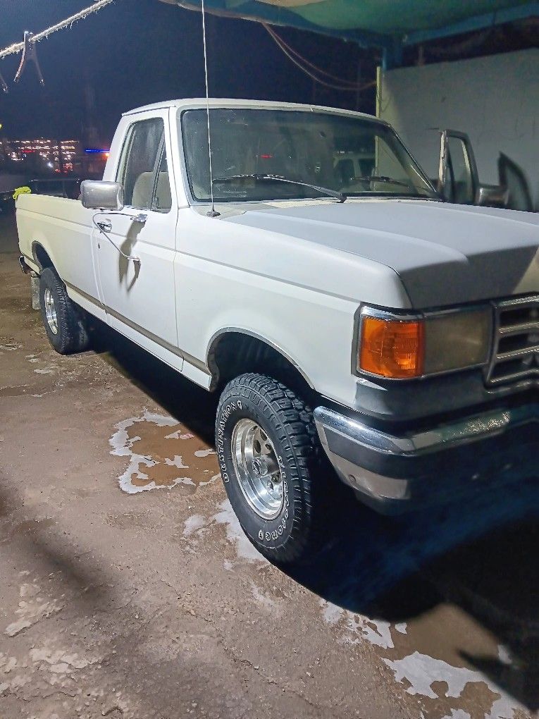 1987 Ford 1/2 Ton