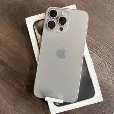 iPhone 15 Pro (128GB Unlocked Excellent Condition)