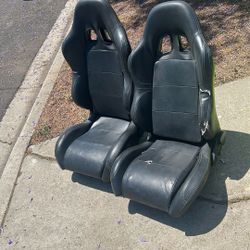 Racing Seats Out Of A Mustang 