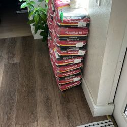 Nuevo Level Self Leveling