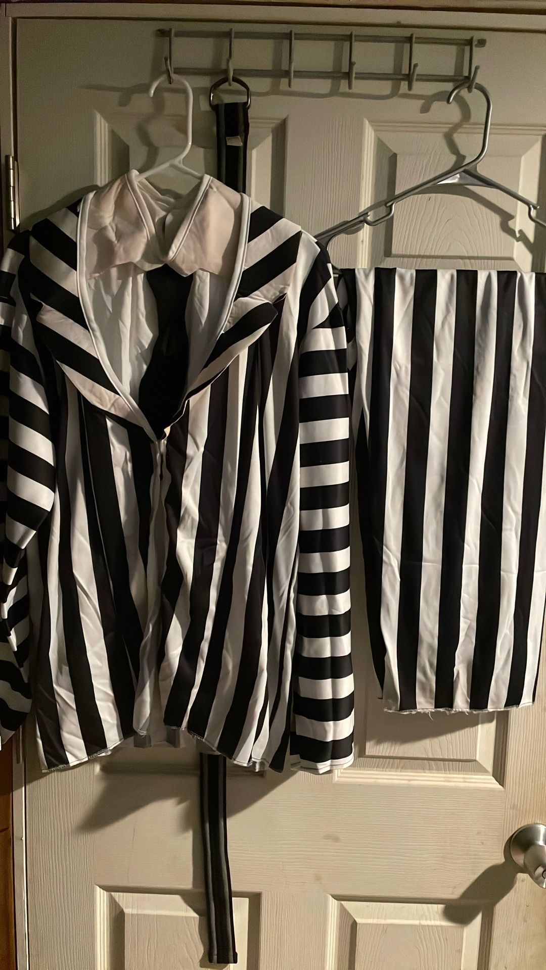 BEETLEJUICE COSTUME