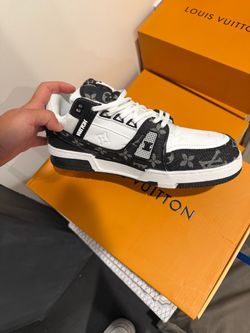 Black n white Lvs