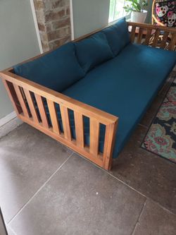 Outdoor sofa/daybed