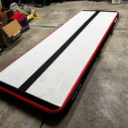 🏃‍♂️ Zephyr Inflatable Gymnastics Air Track Mat – With Foot Pump
