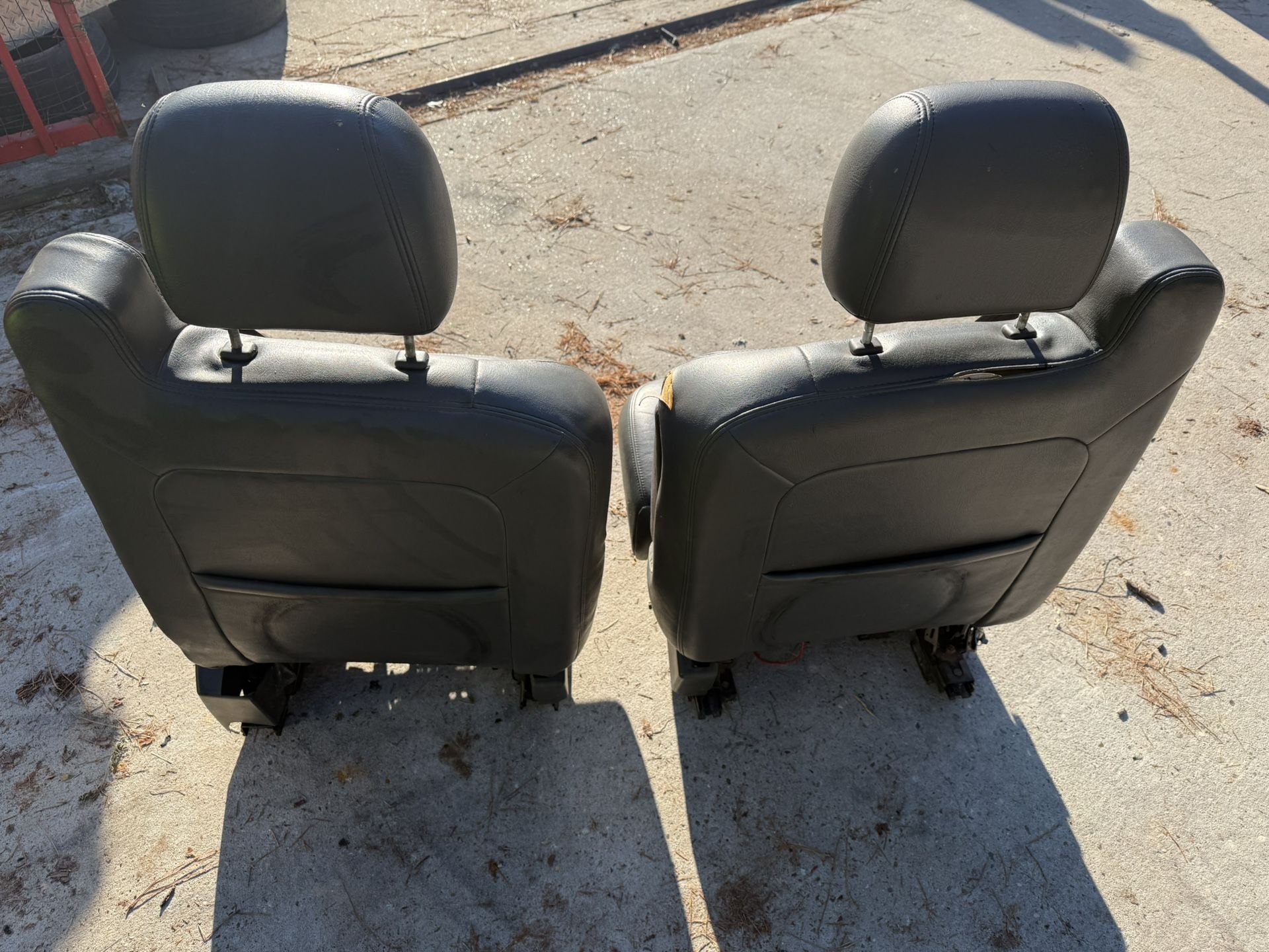 99-07 Chevy 1500/2500 Letters Seats 