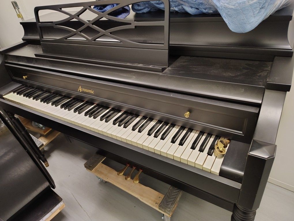 $3000 Baldwin Upright. NEGOTIABLE