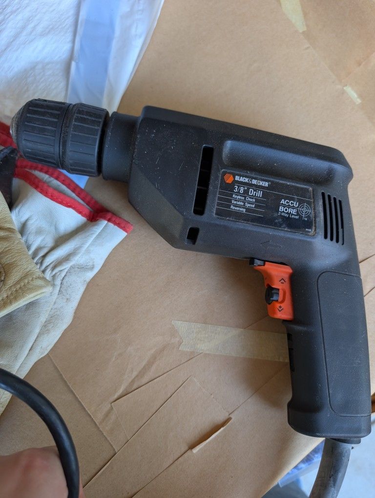 Black And Decker Level And Drill