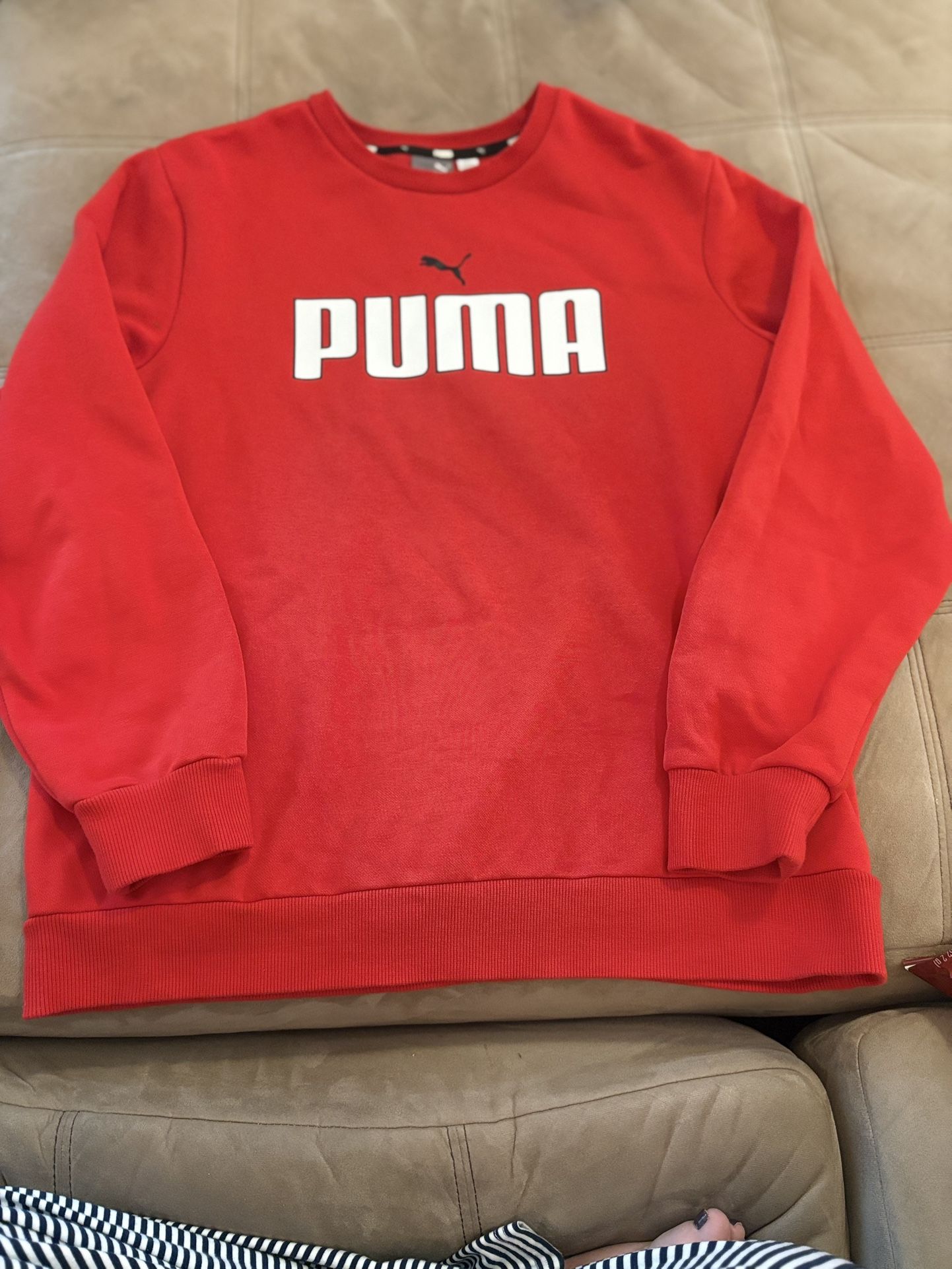 Women’s Puma Sweatshirt