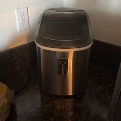 Ice Maker 