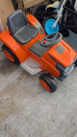 Mow And Go 6 Volt Kids Car