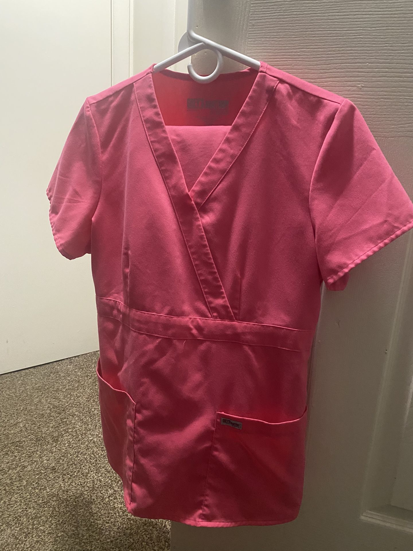Scrub Set(LIGHTLY worn)