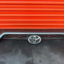 2014 - 2015- 2016-2017-2018-2019-2020 -2021-2022 - 2023- 2024 TOYOTA 4RUNNER FRONT UPPER GRILLE OEM
