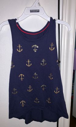 Girls shirt size 5/6