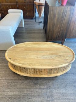 Coffee Table / Ottoman / Variety of Styles & Sizes / NEW!