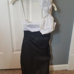 Formal Dress HOCO Coqueta approx size 3? black/white bow