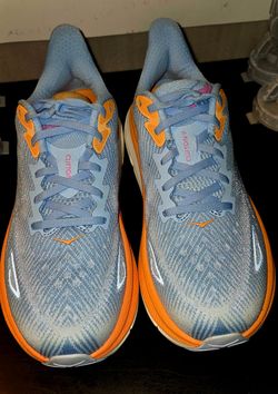 Hoka Clifton 9 Running Sneakers