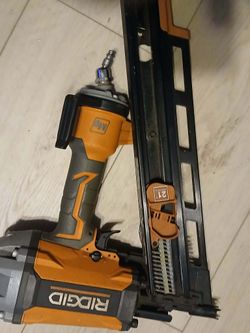 RIDGID R350RHF 21-Degree 3-1/2 in. Round Head Framing Nailer,