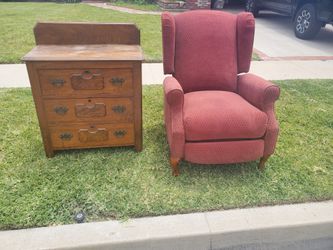 End table and recliner