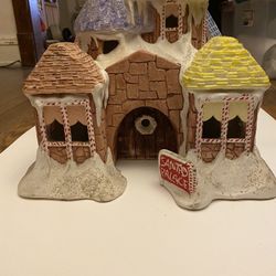 Large vintage Christmas house in great condition