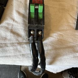 Zinsco T-100 Amp 120/140 VAC 2 Pole Main Circuit Breaker Black Type T-CBreaker Used