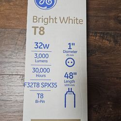 Bright White T8 32W light bulb 12 pack