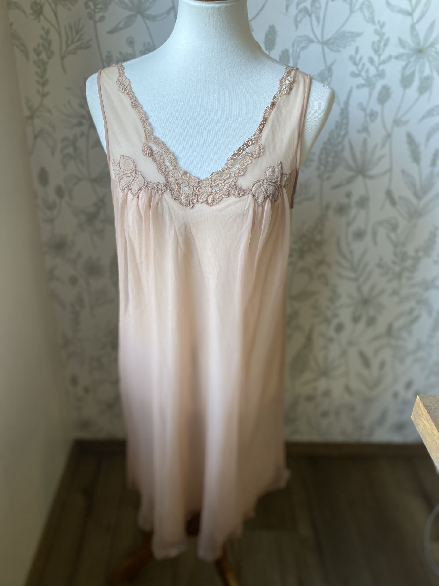 Kayser Dusty Rose Nightie Slip Dress Size Medium