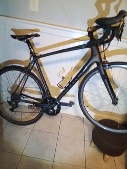Trek  Emonda SL road bike