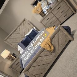 ✨️4pc Queen, King Bedroom ✨️ Furniture Sectionals, Dining Avail 