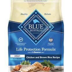 Blue Buffalo Life Protection Formula Adult Dry Dog Food, Helps Build and Maintain Strong Muscles, Made with Natural Ingredients, Chicken & Brown Rice 