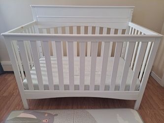 Delta Crib and Newton Mattress