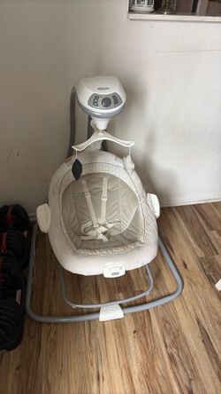 Baby swing
