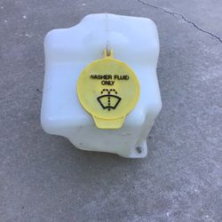 Jeep Wrangler TJ Windshield Washer Reservoir 