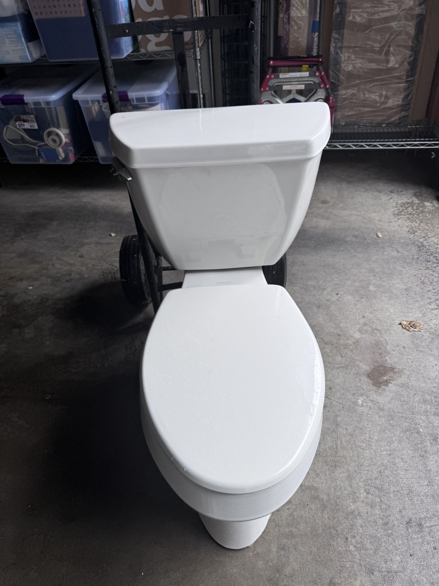 Kohler One Piece Elongated Toilet White No Stains Great condition $50