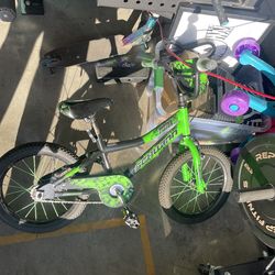 Kids shwinn bike