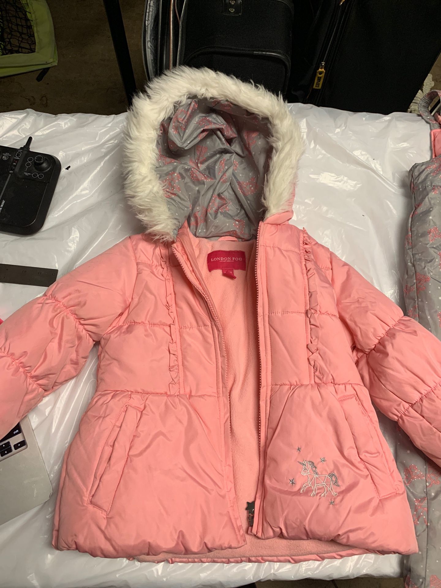 London Fog girls snow jacket and snow bib size 5/6