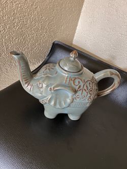 Tea pot