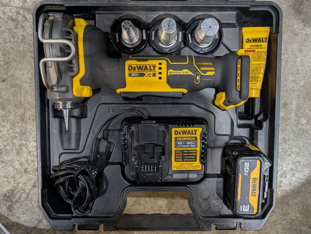 DCE410P1 DeWalt 20v 1"-1-1/4" PEX Expander 