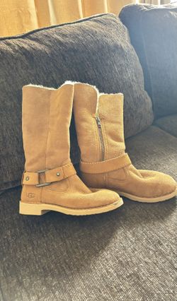UGG