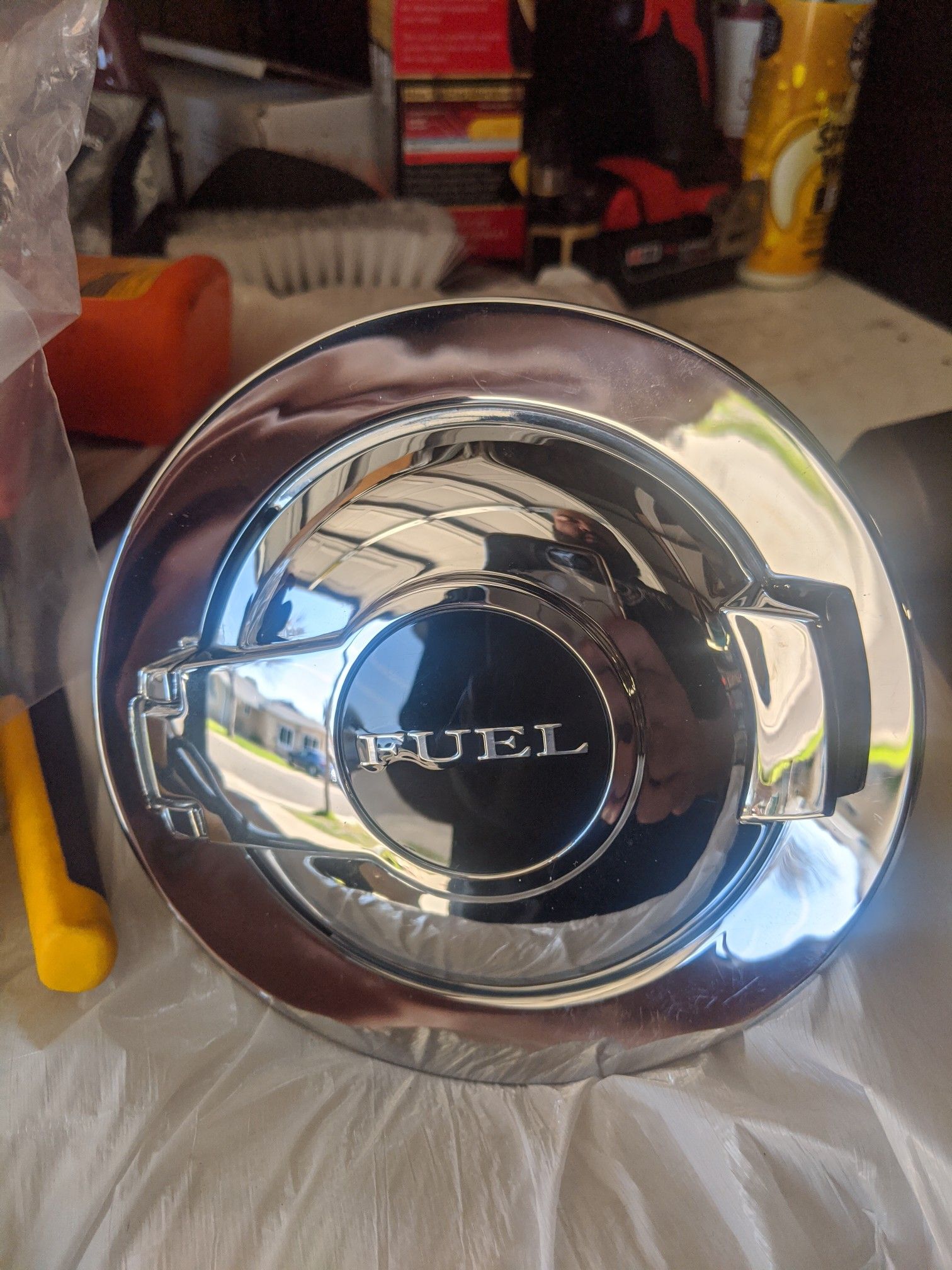 Dodge Challenger fuel cap