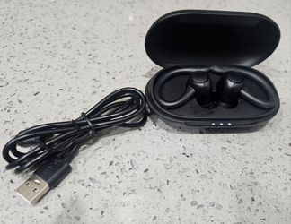 onn. Bluetooth True Wireless Earbuds with Earhook for Sport, Black