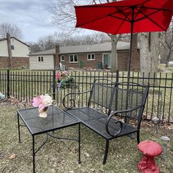 Very  Beautiful gorgeous bench and the coffee table only