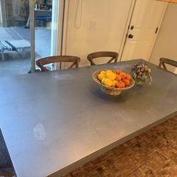 Dining table Metal