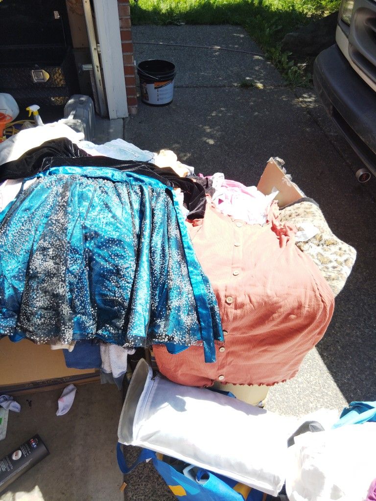 Garage And Yard Sale