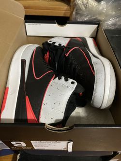 Jordan Retro 2 Size 9 adult