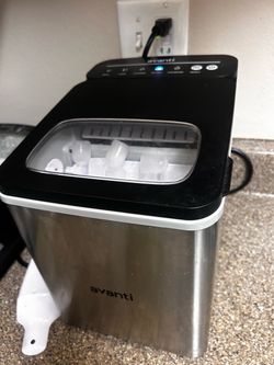 Ice machine maker