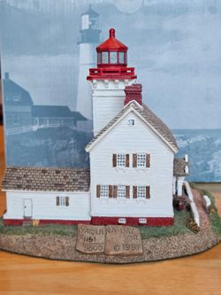 Harbour Lights #204 Vintage, Limited-Edition Collectible Yaquina Bay