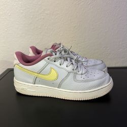 Nike Air Force 1 Size 3Y Kids