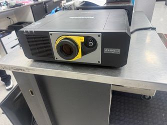 Panasonic Professional DLP Projector