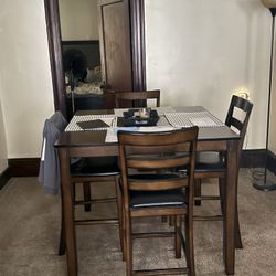 Sofa & Table 
